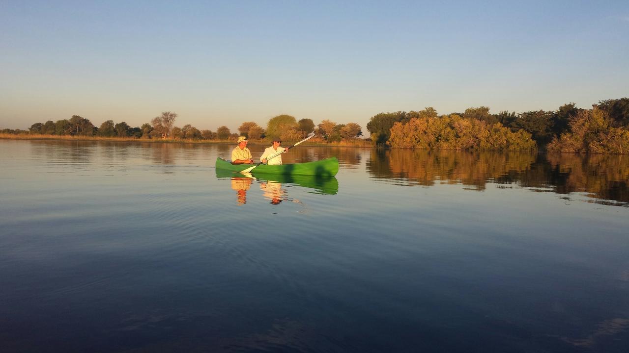 Caprivi Mutoya Lodge And Campsite Катима-Мулило Экстерьер фото