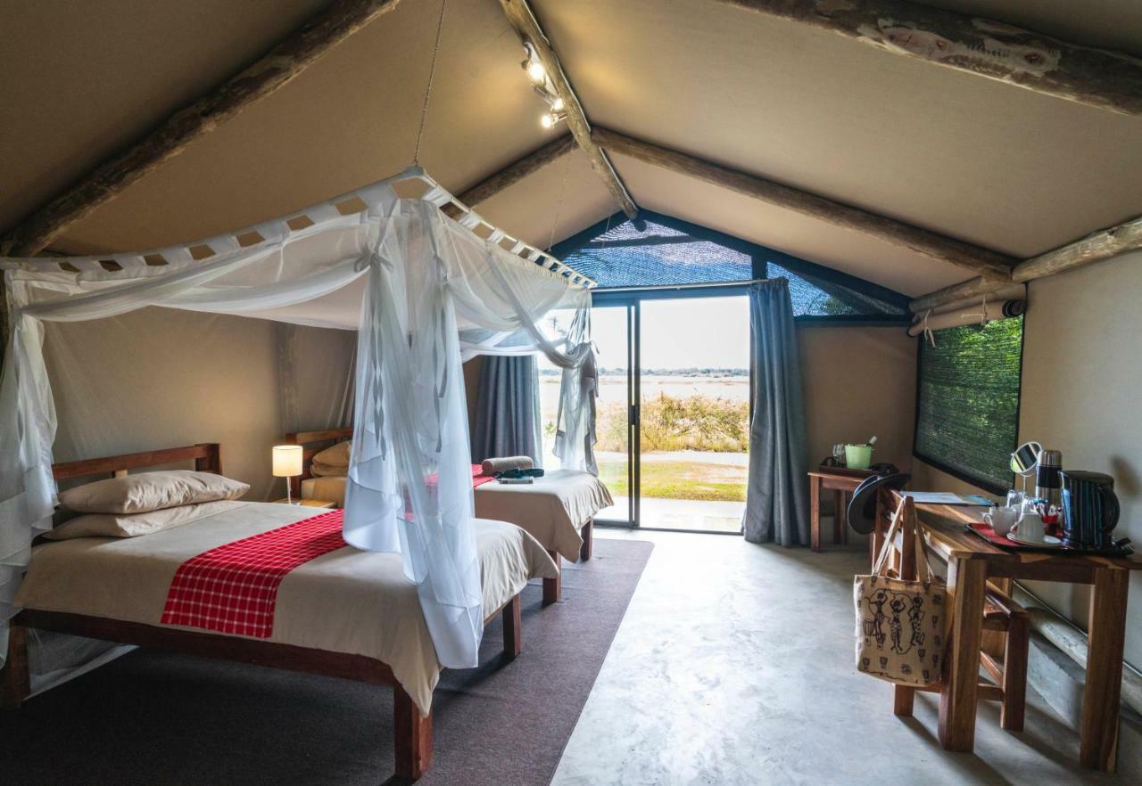 Caprivi Mutoya Lodge And Campsite Катима-Мулило Экстерьер фото